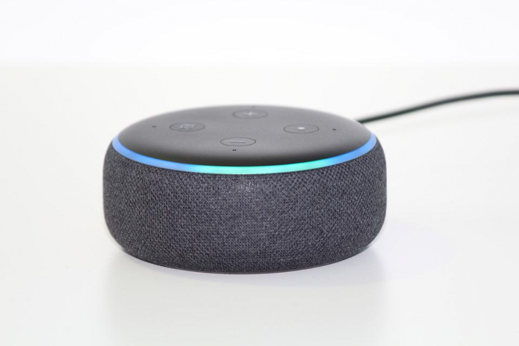 3 Benefícios de Ter uma Alexa em Casa